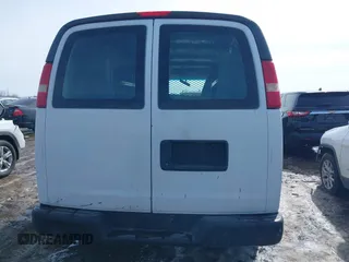 2010 GMC Savana Cargo Van with VIN 1GTZGFBA8A1172252, listed as a IAAI auction lot 41614483 with 153,172 mi miles. Bid and sale history available at carsss.com. Image 16.