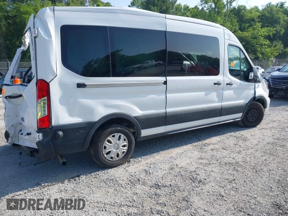 2024 Ford Transit Passenger XL с VIN 1FBAX2C82RKA42933, выставлен на аукционе IAAI как лот 42448876 с пробегом Не указан миль и . История ставок и продаж доступна на DreamBid. Изображение 4.
