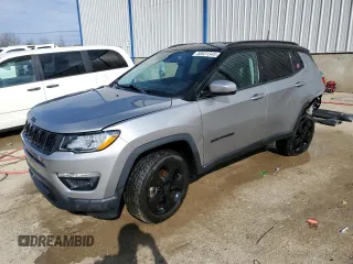 2019 Jeep Compass Latitude with VIN 3C4NJDBB2KT621111, listed as a Copart auction lot 50031545 with 117,379 mi miles and Salvage Title. Bid and sale history available at DreamBid. Image 1.