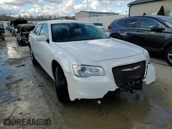 2015 Chrysler 300 Limited with VIN 2C3CCAAG5FH853816, listed as a Copart auction lot 47038945 with 122,051 mi miles and Non Repairable. Bid and sale history available at carsss.com. Image 14.