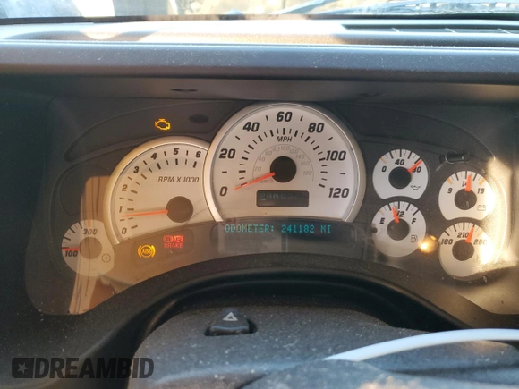 2004 Hummer H2 with VIN 5GRGN23U84H100850, listed as a Copart auction lot 42257955 with 241,182 mi miles and Clean Title. Bid and sale history available at carsss.com. Image 9.