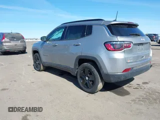 2022 Jeep Compass Latitude with VIN 3C4NJDBB6NT123062, listed as a IAAI auction lot 41770366 with 28,375 mi miles and . Bid and sale history available at DreamBid. Image 3.