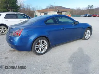 2010 Infiniti G37 Coupe x with VIN JN1CV6EL7AM153833, listed as a IAAI auction lot 41867940 with 118,329 mi miles. Bid and sale history available at carsss.com. Image 4.
