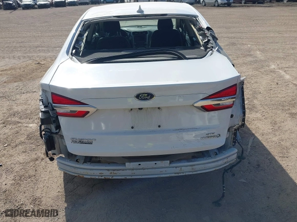 2019 Ford Fusion Hybrid SE with VIN 3FA6P0LU0KR164670, listed as a IAAI auction lot 41811458 with 91,428 mi miles. Bid and sale history available at carsss.com. Image 16.