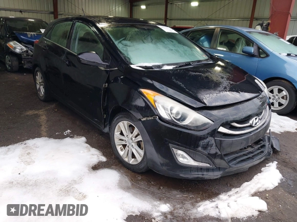 2014 Hyundai Elantra GT with VIN KMHD35LH5EU171863, listed as a IAAI auction lot 41299174 with 89,090 mi miles. Bid and sale history available at carsss.com. Image 1.