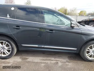 2015 Volvo XC60 T5 with VIN YV4612RKXF2710010, listed as a IAAI auction lot 41962055 with 163,050 mi miles. Bid and sale history available at carsss.com. Image 6.