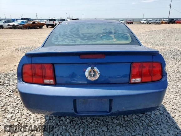 2008 Ford Mustang Deluxe with VIN 1ZVHT80N785128137, listed as a Copart auction lot 60231225 with 174,214 mi miles and Salvage title. Bid and sale history available at DreamBid. Image 6.