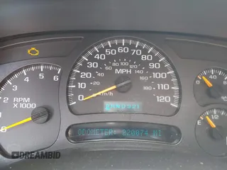 2005 Chevrolet Tahoe LT z VIN 1GNEK13T55R136601, wystawiony jako IAAI lot #41819629 z przebiegiem 220 074 mil mil oraz . Historia ofert i sprzedaży dostępna na DreamBid. Obrazek 7.