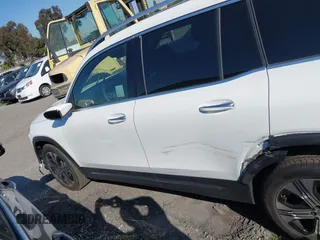 2024 Mercedes-Benz EQB 250+ z VIN W1N9M0CB0RN077159, wystawiony jako IAAI lot #41561661 z przebiegiem 2048 mil mil oraz . Historia ofert i sprzedaży dostępna na DreamBid. Obrazek 15.