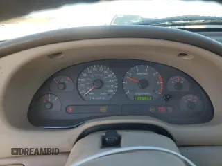 2001 Ford Mustang Deluxe with VIN 1FAFP44411F115429, listed as a Copart auction lot 81076114 with 139,582 mi miles and Non Repairable. Bid and sale history available at carsss.com. Image 9.