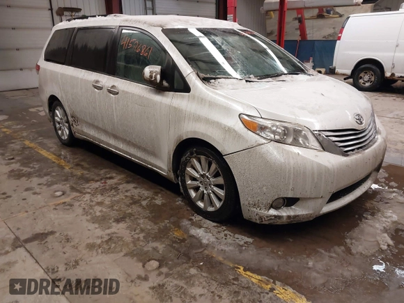 2011 Toyota Sienna XLE with VIN 5TDDK3DC0BS005250, listed as a IAAI auction lot 41526861 with 145,466 mi miles. Bid and sale history available at carsss.com. Image 1.