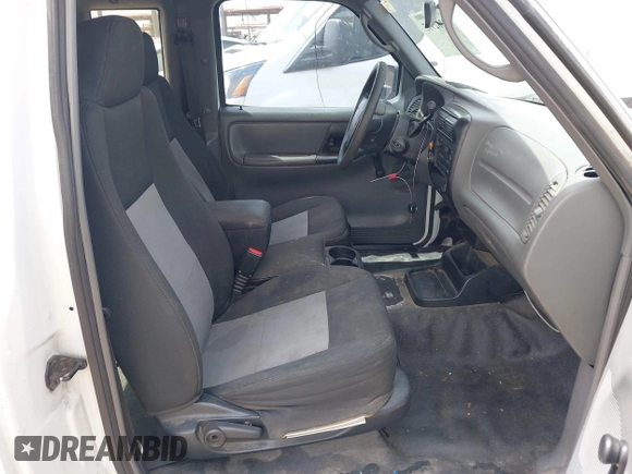 2007 Ford Ranger XL z VIN 1FTYR14U27PA74940, wystawiony jako IAAI lot #42382995 z przebiegiem 193 574 mil mil oraz . Historia ofert i sprzedaży dostępna na DreamBid. Obrazek 5.