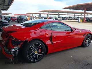 2015 Ferrari California T с VIN ZFF77XJA5F0211604, выставлен на аукционе IAAI как лот 42379871 с пробегом 3 140 миль миль и . История ставок и продаж доступна на DreamBid. Изображение 6.