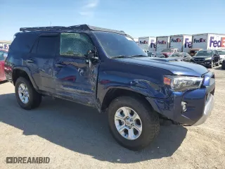 2024 Toyota 4Runner TRD Off Road with VIN JTERU5JR1R6274657, listed as a Copart auction lot 49070045 with 10,189 mi miles and Salvage Title. Bid and sale history available at carsss.com. Image 4.