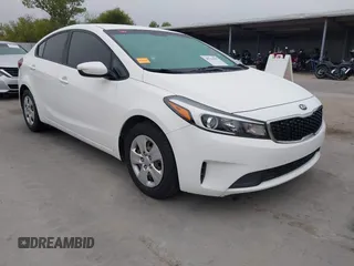 2017 Kia Forte LX with VIN 3KPFK4A7XHE112475, listed as a IAAI auction lot 40762895 with 61,394 mi miles. Bid and sale history available at carsss.com. Image 1.