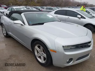 2011 Chevrolet Camaro 1LT z VIN 2G1FB3DD1B9186510, wystawiony jako IAAI lot #41495382 z przebiegiem 181 483 mil mil oraz . Historia ofert i sprzedaży dostępna na DreamBid. Obrazek 1.