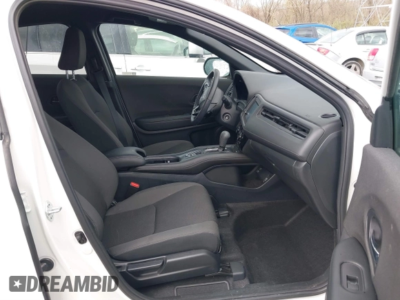 2022 Honda HR-V Sport with VIN 3CZRU6H10NM774212, listed as a IAAI auction lot 41199294 with 35,287 mi miles. Bid and sale history available at carsss.com. Image 5.