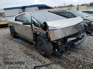 2024 Tesla Cybertruck z VIN 7G2CEHED0RA014997, wystawiony jako Copart lot #82289564 z przebiegiem Nie podano mil oraz Szkody całkowita. Historia ofert i sprzedaży dostępna na DreamBid. Obrazek 4.
