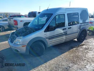 2010 Ford Transit Connect XLT z VIN NM0KS9BN8AT011664, wystawiony jako IAAI lot #41443429 z przebiegiem Nie podano mil oraz . Historia ofert i sprzedaży dostępna na DreamBid. Obrazek 2.