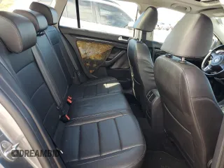 2010 Volkswagen Jetta SE with VIN 3VWTX7AJ7AM685974, listed as a Copart auction lot 72922774 with 160,572 mi miles and Salvage title. Bid and sale history available at DreamBid. Image 11.