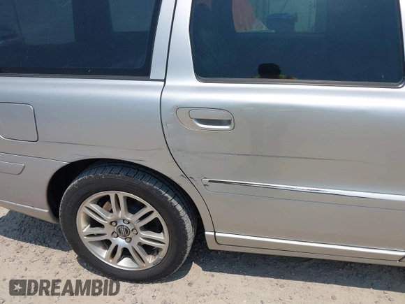 2006 Volvo V70 2.4L с VIN YV1SW612562580170, выставлен на аукционе IAAI как лот 42411464 с пробегом 257 816 миль миль и . История ставок и продаж доступна на DreamBid. Изображение 6.