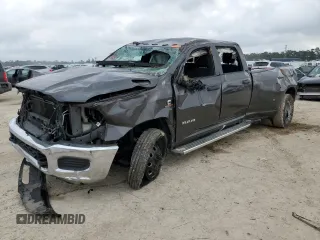 2021 Ram 3500 Tradesman with VIN 3C63RRGL3MG514716, listed as a Copart auction lot 44049845 with 587,358 mi miles and Salvage Title. Bid and sale history available at carsss.com. Image 1.