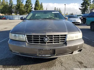 2000 Cadillac Seville Touring STS with VIN 1G6KY5494YU157139, listed as a Copart auction lot 51551135 with 85,288 mi miles and Clean Title. Bid and sale history available at carsss.com. Image 5.