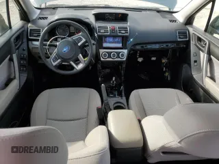 2017 Subaru Forester z VIN JF2SJAAC4HG497806, wystawiony jako Copart lot #41593905 z przebiegiem 41 519 mil mil oraz Szkoda całkowita • Salvage title. Historia ofert i sprzedaży dostępna na DreamBid. Obrazek 8.