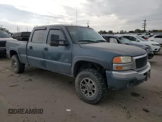 2007 GMC Sierra 1500HD SLE z VIN 1GTGK13U77F166178, wystawiony jako Copart lot #76410084 z przebiegiem 130 978 mil mil oraz Szkody całkowita. Historia ofert i sprzedaży dostępna na DreamBid. Obrazek 4.