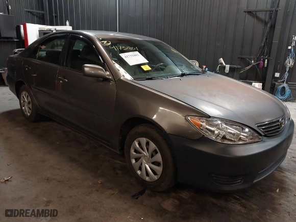 2006 Toyota Camry STD with VIN 4T1BE32K16U687030, listed as a IAAI auction lot 41731801 with 143,699 mi miles. Bid and sale history available at carsss.com. Image 1.