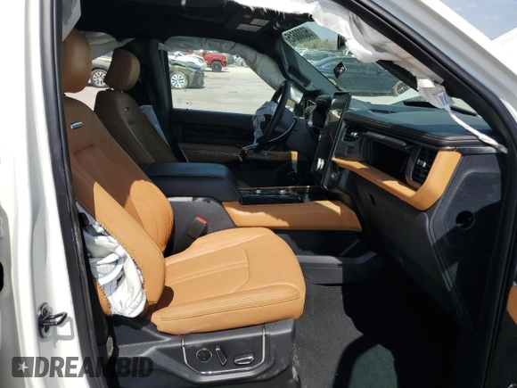 2024 Ford Expedition Max Platinum with VIN 1FMJK1M87REA37031, listed as a Copart auction lot 50388615 with 6,900 mi miles and Salvage title. Bid and sale history available at DreamBid. Image 7.