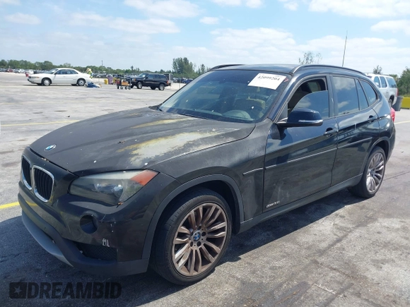 2013 BMW X1 28i z VIN WBAVM1C55DVW43523, wystawiony jako IAAI lot #42099204 z przebiegiem 108 566 mil mil oraz . Historia ofert i sprzedaży dostępna na DreamBid. Obrazek 2.