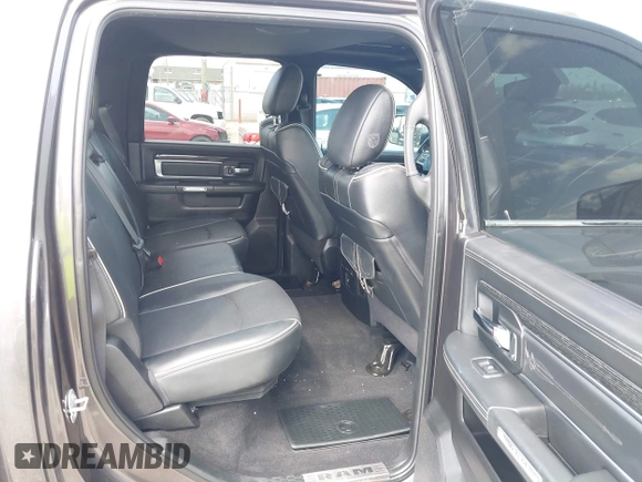 2018 Ram 2500 Limited z VIN 3C6UR5GL6JG213351, wystawiony jako IAAI lot #42109411 z przebiegiem 163 456 mil mil oraz . Historia ofert i sprzedaży dostępna na DreamBid. Obrazek 8.
