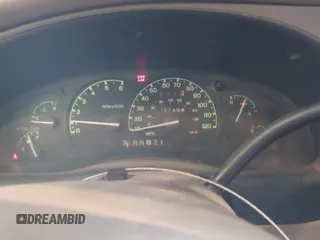 1998 Mercury Mountaineer z VIN 4M2ZU55PXWUJ39983, wystawiony jako IAAI lot #42325310 z przebiegiem 187 804 mil mil oraz . Historia ofert i sprzedaży dostępna na DreamBid. Obrazek 7.