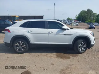 2024 Volkswagen Atlas SE with VIN 1V2DE2CA0RC259827, listed as a IAAI auction lot 42145264 with 10,302 mi miles and . Bid and sale history available at DreamBid. Image 13.