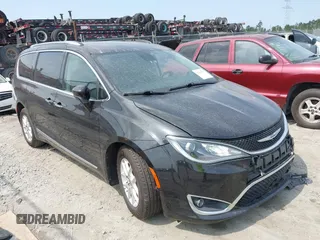 2020 Chrysler Pacifica Touring L with VIN 2C4RC1BG4LR103608, listed as a IAAI auction lot 42280924 with 79,502 mi miles and . Bid and sale history available at DreamBid. Image 1.