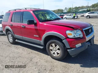 2006 Ford Explorer XLT with VIN 1FMEU73E26UB58007, listed as a IAAI auction lot 42155292 with 129,592 mi miles. Bid and sale history available at carsss.com. Image 1.