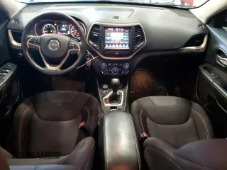 2015 Jeep Cherokee Latitude with VIN 1C4PJMCS4FW665411, listed as a Copart auction lot 49583235 with 88,121 mi miles and Clean Title. Bid and sale history available at carsss.com. Image 8.