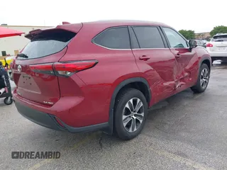 2023 Toyota Highlander L с VIN 5TDKDRBH4PS031327, выставлен на аукционе IAAI как лот 42434302 с пробегом 39 453 миль миль и . История ставок и продаж доступна на DreamBid. Изображение 4.