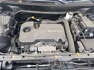 2020 Chevrolet Equinox LT with VIN 2GNAXJEVXL6233574, listed as a IAAI auction lot 42573162 with 58,591 mi miles and . Bid and sale history available at DreamBid. Image 2.