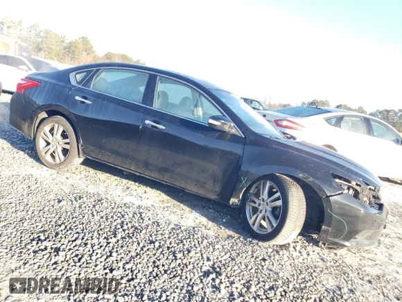 2017 Nissan Altima SL with VIN 1N4BL3AP2HC203498, listed as a Copart auction lot 43501685 with 121,747 mi miles and Salvage title. Bid and sale history available at DreamBid. Image 4.