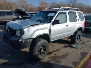 2000 Nissan Xterra XE with VIN 5N1ED28Y8YC547023, listed as a IAAI auction lot 41022266 with NaN miles. Bid and sale history available at carsss.com. Image 17.