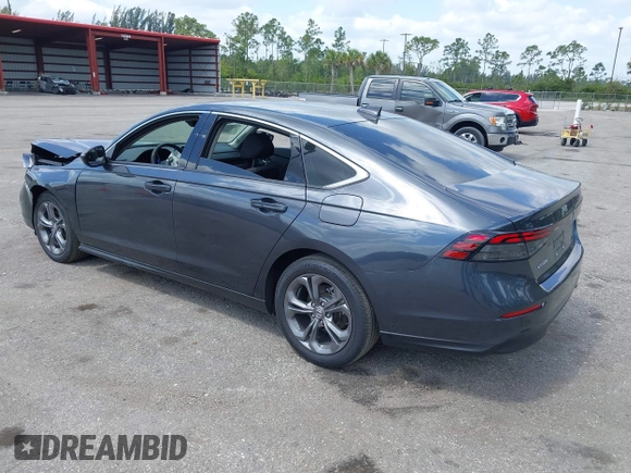 2024 Honda Accord EX с VIN 1HGCY1F3XRA086116, выставлен на аукционе IAAI как лот 42067145 с пробегом 28 879 миль миль и . История ставок и продаж доступна на DreamBid. Изображение 3.