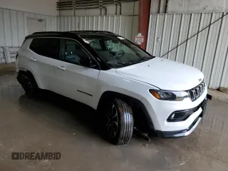 2024 Jeep Compass Limited z VIN 3C4NJDCN2RT609995, wystawiony jako Copart lot #63028605 z przebiegiem 29 744 mil mil oraz Czysty tytuł • Clean title. Historia ofert i sprzedaży dostępna na DreamBid. Obrazek 4.