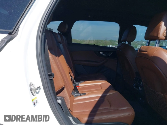 2019 Audi Q7 Prestige z VIN WA1VAAF77KD042653, wystawiony jako IAAI lot #42094332 z przebiegiem 73 489 mil mil oraz . Historia ofert i sprzedaży dostępna na DreamBid. Obrazek 8.