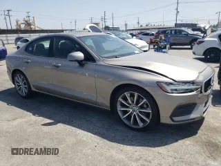 2019 Volvo S60 Momentum with VIN 7JR102FK0KG003906, listed as a Copart auction lot 59593124 with 65,761 mi miles and Salvage Title. Bid and sale history available at carsss.com. Image 4.