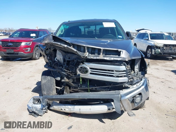 2017 Toyota Tundra 2WD SR5 with VIN 5TFRY5F16HX228522, listed as a IAAI auction lot 41712834 with 111,910 mi miles. Bid and sale history available at carsss.com. Image 12.