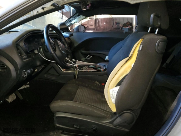 2020 Dodge Challenger SXT with VIN 2C3CDZAG0LH219000, listed as a Copart auction lot 49670785 with 26,142 mi miles and Clean Title. Bid and sale history available at carsss.com. Image 7.