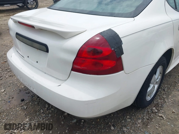 2008 Pontiac Grand Prix z VIN 2G2WP552081146514, wystawiony jako IAAI lot #42469455 z przebiegiem 219 033 mil mil oraz . Historia ofert i sprzedaży dostępna na DreamBid. Obrazek 6.
