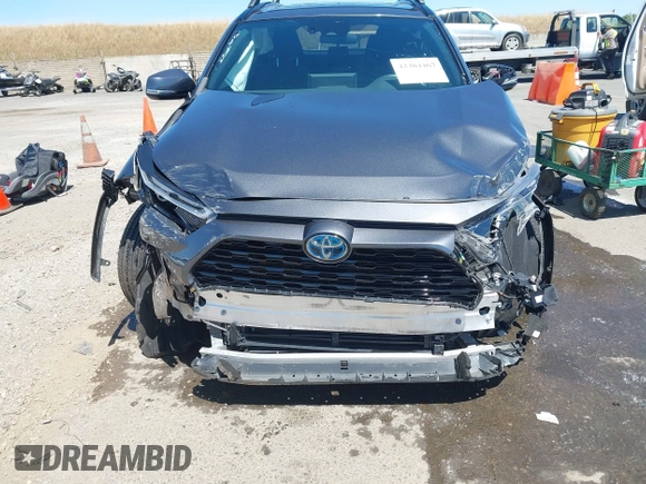 2022 Toyota RAV4 Hybrid SE with VIN 4T3T6RFV1NU068121, listed as a IAAI auction lot 42304467 with Not provided miles and . Bid and sale history available at DreamBid. Image 12.